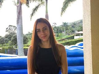 Erotikus videocsevegés sofhiarose