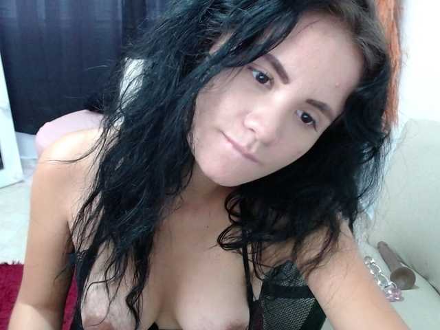 Fényképek SofiaFranco i love to squirt i can do it several times so lets do it guysCum show at goalPVT ON @remain 777