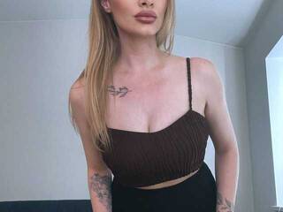 Erotikus videocsevegés SofiaRay