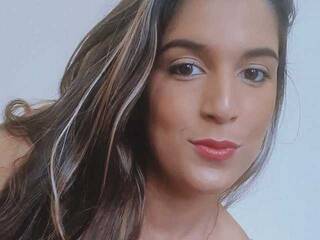 Erotikus videocsevegés sofivaldiri