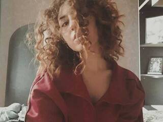 Erotikus videocsevegés SofiyaRed