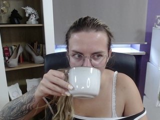 Erotikus videocsevegés Soft-Zoey