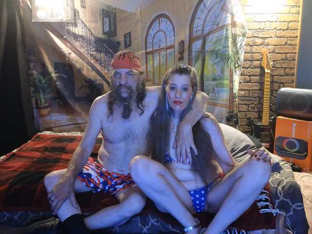 A profil fényképe HusbandAndWife