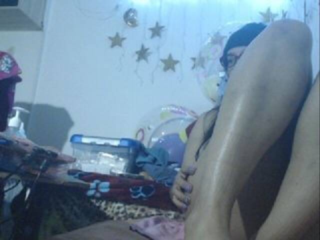 Sugárzási képernyőképek sofy_dirtyHot