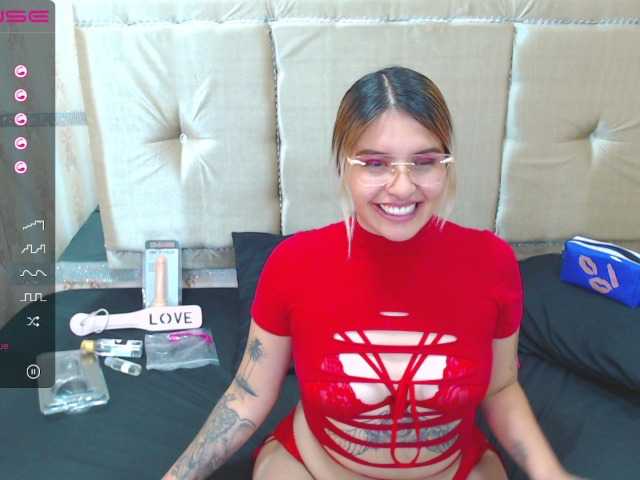 Fényképek sofybree Come and watch the sloppiest +Sensual Dance + Seductive Blowjob at the end!!! // [none] for goal [none] [none] // Goal: sensual dance + show and BLOWJOB!!! // #cutegirl #blowjob #latina #bigass #hot #woman #Redpasssionday