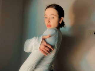 Erotikus videocsevegés Sonya-Sh1ne