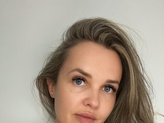 Erotikus videocsevegés Sonyaxbelle