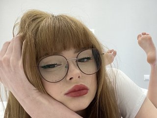 Erotikus videocsevegés Sophie-doll