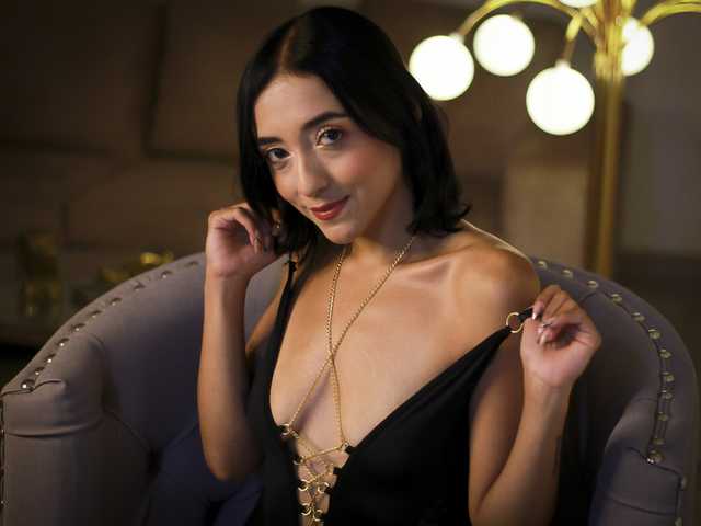 A profil fényképe sophie-Smith1