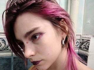 Erotikus videocsevegés SophieHard