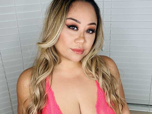 A profil fényképe SpikedBella