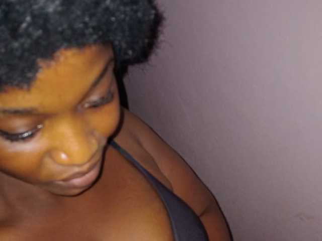 A profil fényképe Squirty-Pussy