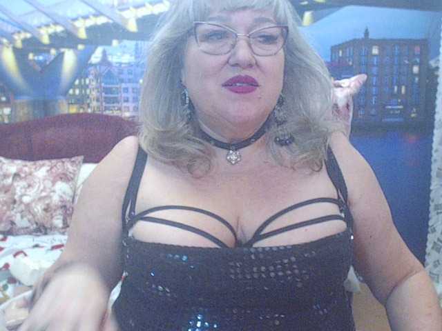 Fényképek StarMarmela Hi boys!! Cam - 50 Boobs Token - 30 Firm Ass - 35 Wet Pussy Show - 55! Naked-100 SQUIRT only in private! Have a good mood!!!