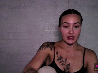 Erotikus videocsevegés StasyaQueen