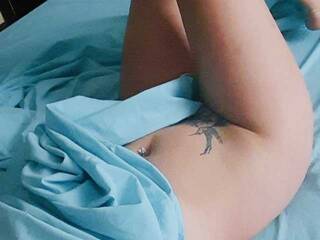 Erotikus videocsevegés Stela999