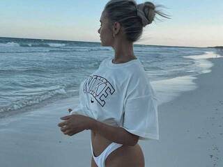 Erotikus videocsevegés stephaniex01