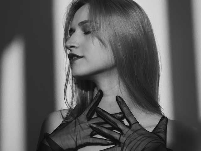 A profil fényképe __ANNA__