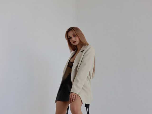 A profil fényképe __ANNA__