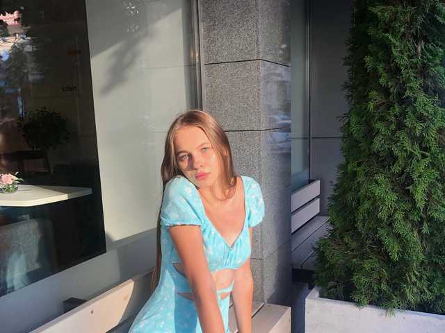 A profil fényképe SugaaaaR