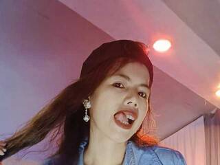 Erotikus videocsevegés SugarBells