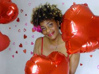 Erotikus videocsevegés SummerFire1