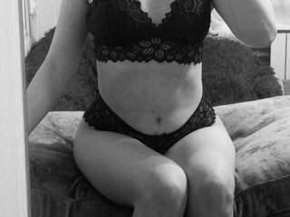 Erotikus videocsevegés youdreames19