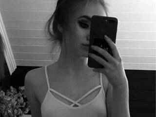 Erotikus videocsevegés SusanLyn