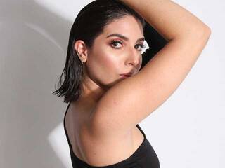 Erotikus videocsevegés Sussan7-