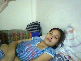 Fényképek SusyAsian18 come to my room and lets have fun...