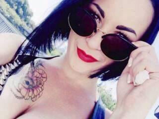 Erotikus videocsevegés swalllow