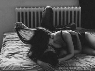 Erotikus videocsevegés Sweet_Couple777