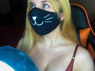 Erotikus videocsevegés Sweet-Loli