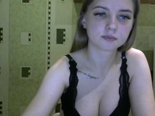 Fényképek SweetCandy77 fuck myself with a toy for 500 tokens