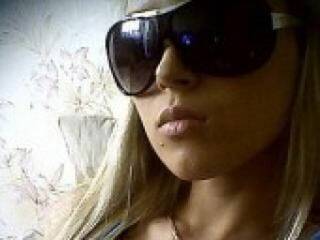 Erotikus videocsevegés sweetdevil