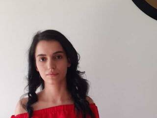 Erotikus videocsevegés SweetMelody20