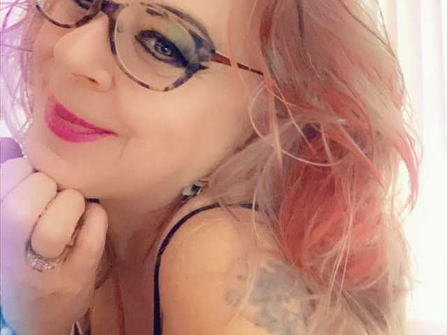 A profil fényképe April_XO