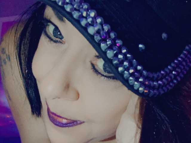 A profil fényképe April_XO