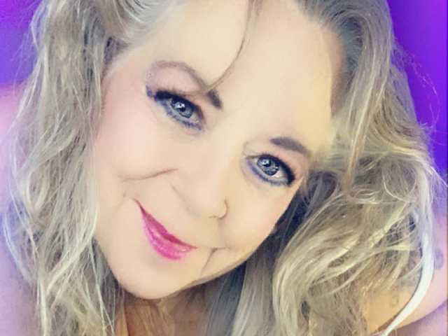 A profil fényképe April_XO