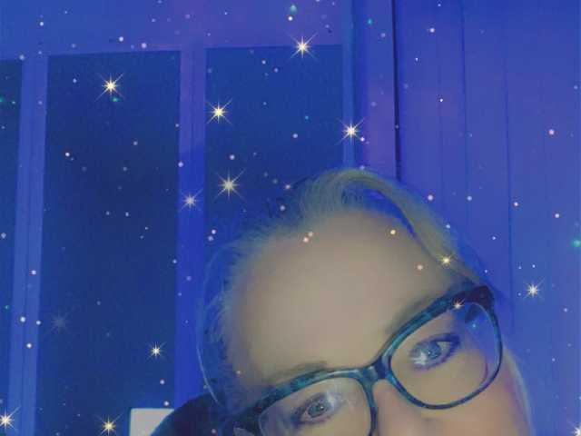 A profil fényképe April_XO