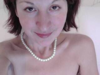 Erotikus videocsevegés SweetNusya