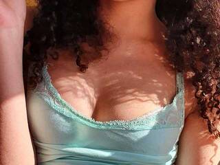 Erotikus videocsevegés SweetTeenPrincess