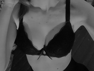 Erotikus videocsevegés SweetyBabyk