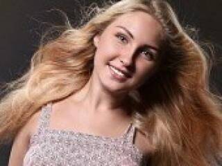 Erotikus videocsevegés sweetycher