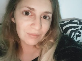 Erotikus videocsevegés Swety-3