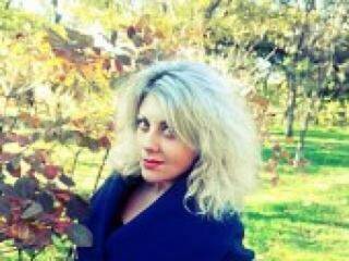 Erotikus videocsevegés switkitty