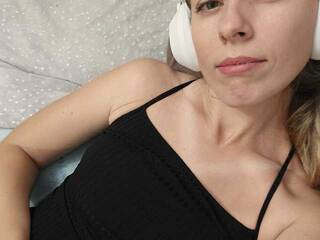 Erotikus videocsevegés Taiga-vvolna