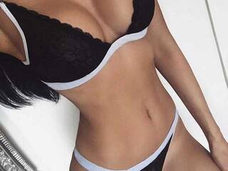 Erotikus videocsevegés TamaraJhonson