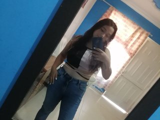 Erotikus videocsevegés TamyHoney