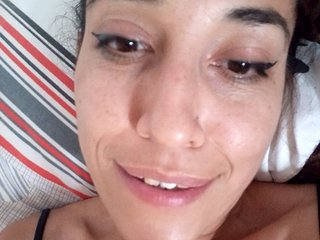 Erotikus videocsevegés TanniaMarquez