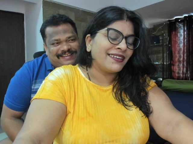 Fényképek tarivishu23 #bibboobs #bigass #indian #couple #milf #glasses #tatoo #bbw